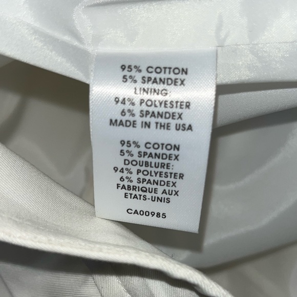 Nanette Lepore White scrunch pencil skirt w/zippers down side. - Picture 7 of 9